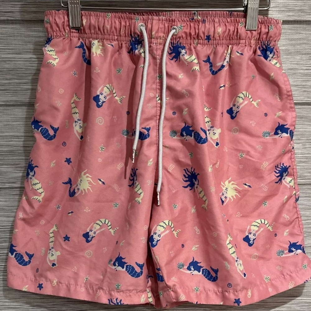 Boardies Apparel Men’s Swim Trunks Lined all over mermaids pink size M